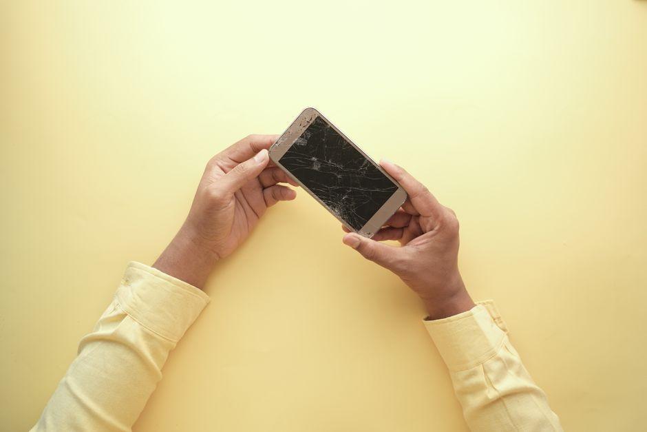 Who Has the Best Service for Cell Phones? Find Out Which Provider Offers the Best Coverage and Support for Your Needs